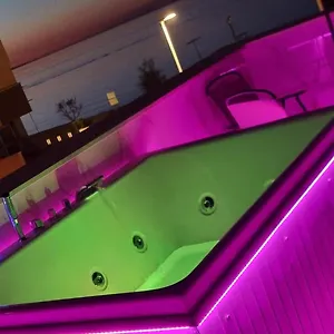 Luxury House Bed & Breakfast