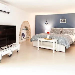Appartamento Terrazzini In Corte, Bari